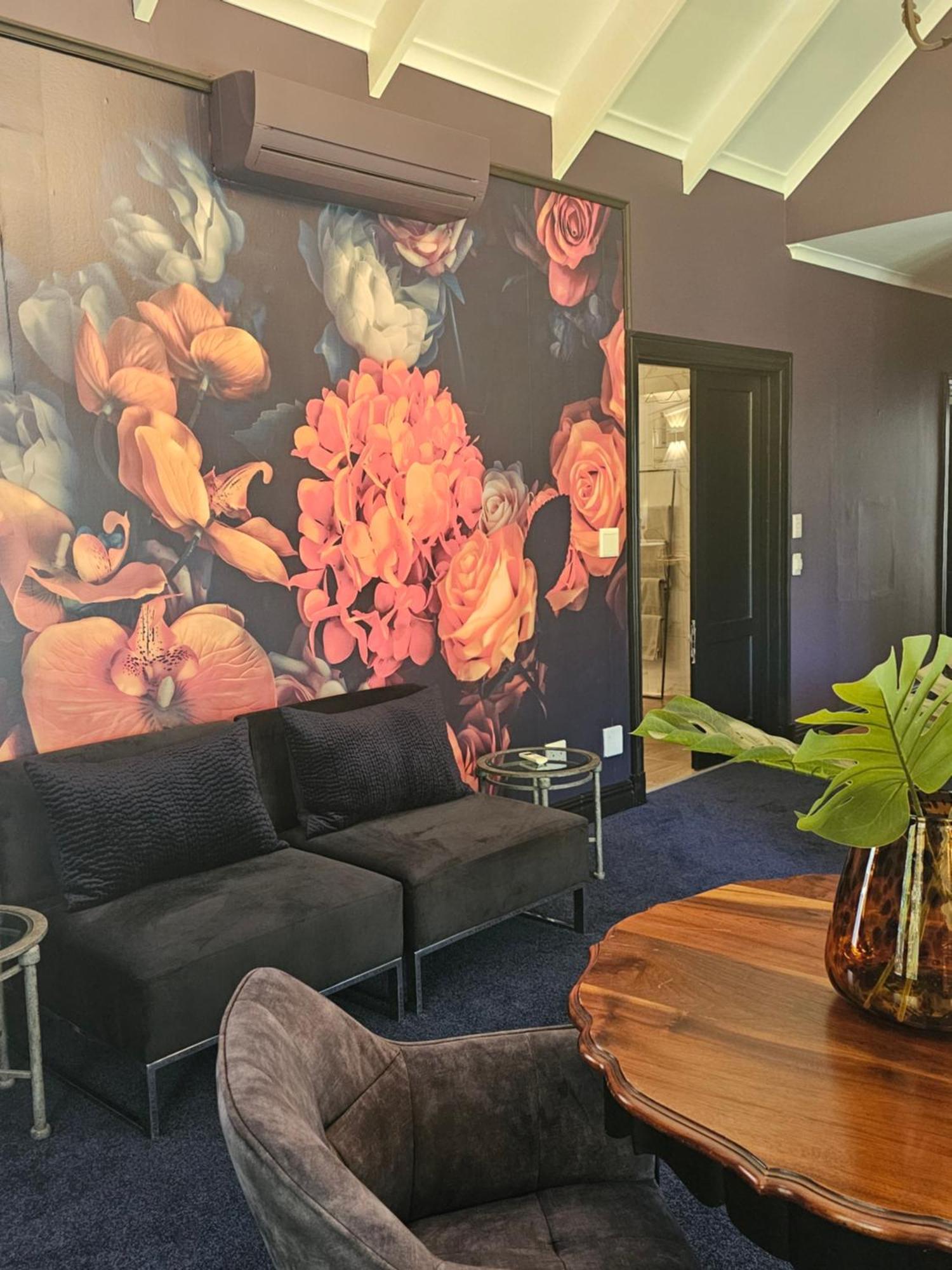 סטלנבוש Die Heerenhuys Guest Suites מראה חיצוני תמונה